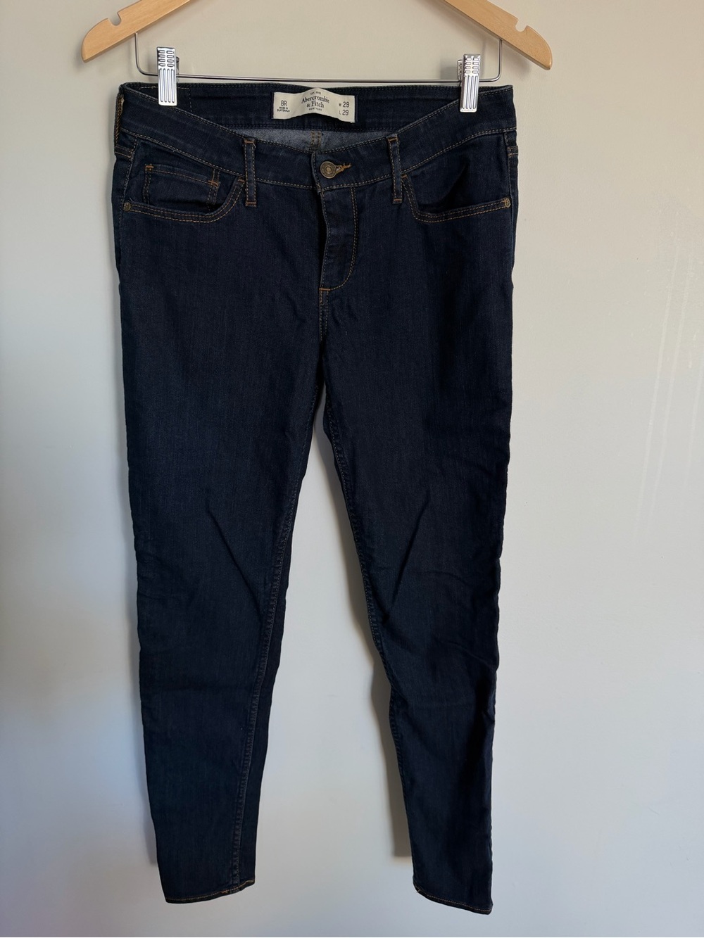 Abercrombie & Fitch Skinny Jeans | Dark Wash | Mid-Rise | W29 L29